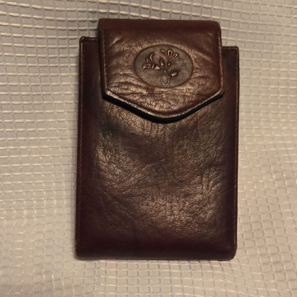 Buxton Top Grain Cowhide Leather Woman Bifold Wallet, Brown